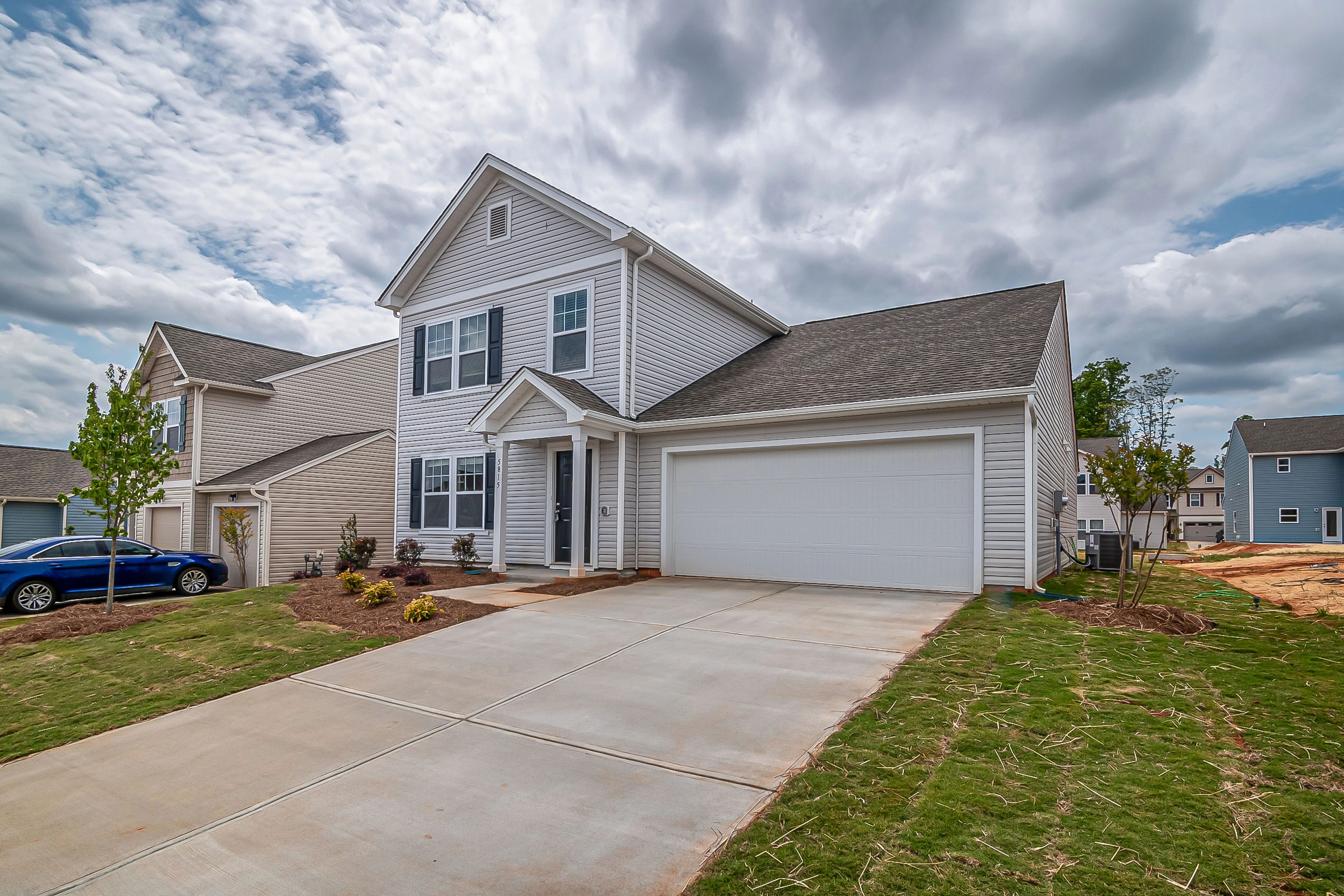 Residential garage door in Arlington Heights